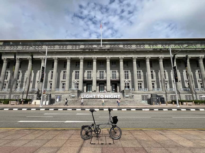 Singapore Brompton Bike Tour from Rail Corridor, with food! - From an old railway line to Marina Bay