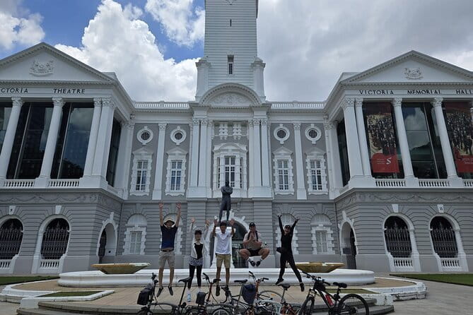 Singapore Cycling Tour - Rail Corridor, Civic District, & Food! - Merlion Park and Old Hill Street bring the photo stops