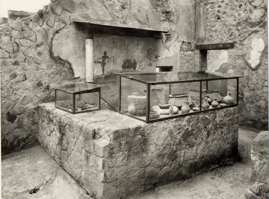 Sorrento: Skip-the-Line Pompeii Express Tour by Train - Why Pompeii Works Better With a Guide