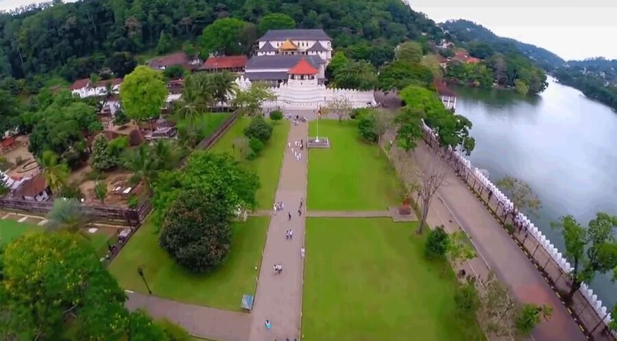 Sri Lanka Private 2-day Tour:Train Trip, Kandy, Nuwara Eliya - Overnight in Kandy and the package choices