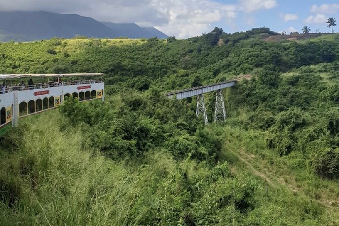 St.Kitts Sugar Train Tour / Pick up & Drop-Off Included - Rainforest, villages, and the changing view