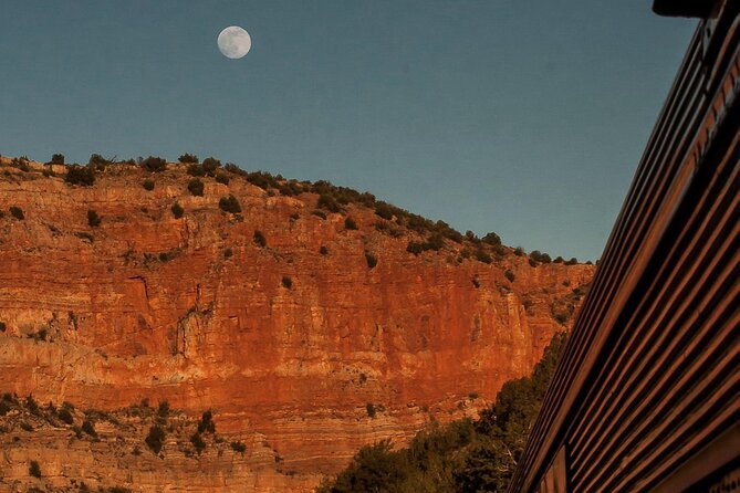 Starlight Ride on Verde Canyon Railroad - How the Starlight timing changes the scenery