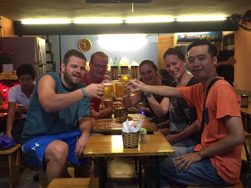 Street Food Tour Hanoi and Train Street Experience - Train Street: an active railway in a residential lane
