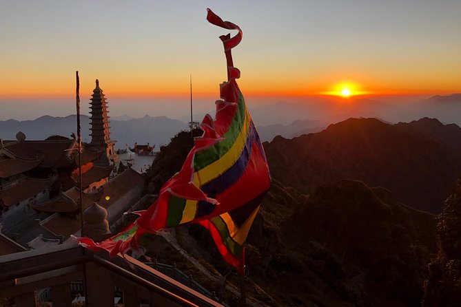 Sunrise Fansipan Mountain Hiking Tram Ton Trail 2D1N - Dinner at 2,800 meters and an early night
