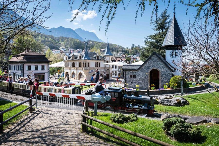 Swiss Vapeur Parc : the most beautiful railway park - The bridges and tunnels provide the memorable moments