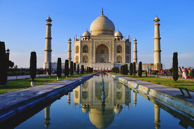 Taj Mahal,Agra fort and Baby Taj tour from Delhi by Express train - The Taj Mahal at 10:30 AM