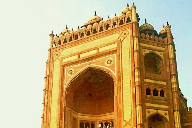 Taj Mahal,Agra Fort and Fatehpur Sikri Tour from Delhi by Train - Lunch at Ganpati Resort before Fatehpur Sikri