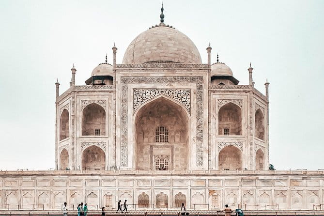 Taj Mahal Agra Tour by Gatimaan Express Train - Meeting your Agra guide at Agra Cantt