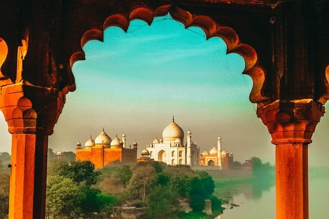 Taj Mahal Agra Tour by Gatimaan Express Train - Agra Fort adds the political story