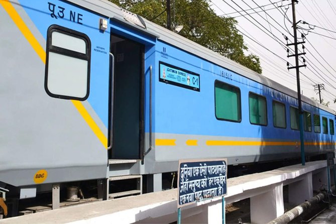 Taj Mahal and Agra Tour By Express Train - What the train ride is really like