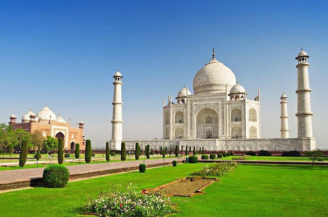 Taj Mahal Day Tour by Superfast Gatimaan Train from Delhi - Lunch at the Courtyard Agra