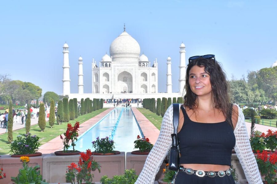 Taj Mahal Day Trip from Delhi by Gatimaan Express Train - What the $13 starting price really means