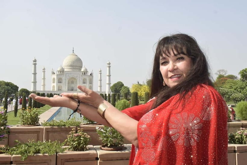 Taj Mahal Day Trip from Delhi by Gatimaan Express Train - Guides, languages, and the private format