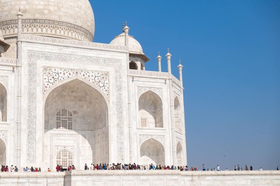 Taj Mahal: Express Entry Ticket For Sunset Tour with guide - Languages, flexibility, and the family angle