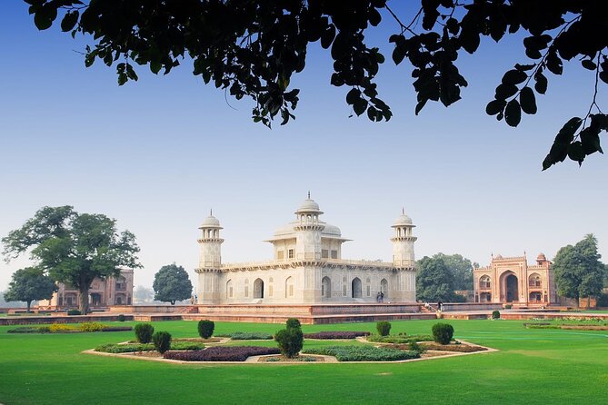 Taj Mahal Tour By Express Train from Delhi - The Taj Mahal is the main event