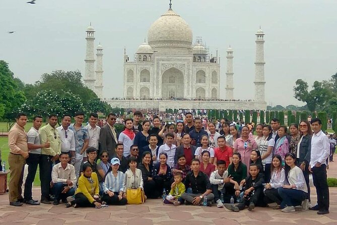 Taj Mahal Tour by India's Fastest Train from Delhi - Agra Fort and the Mughal court