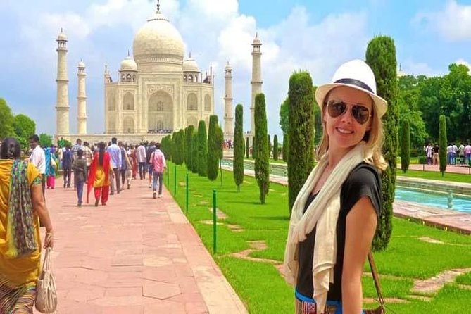 Taj Mahal Tour by Train with Lunch at 5 Star Hotel - What the $40 price really covers