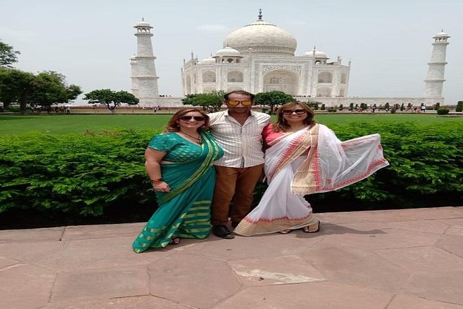 Taj Mahal Tour by Train with Lunch at 5 Star Hotel - Seeing the Taj Mahal in a two-hour visit