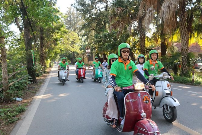 The insider's Hanoi 4.5 hours All highlight Places & Train Street - West Lake, Hanoi’s open-air pause