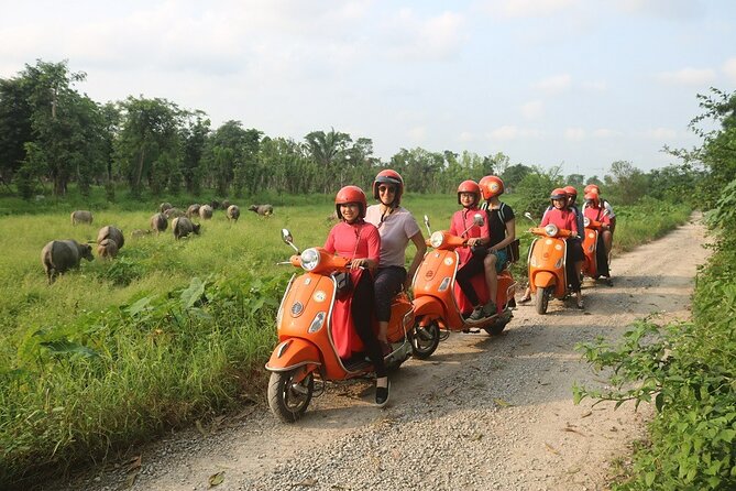 The insider's Hanoi + Train Street 4,5 Hours Female Ao Dai Riders - Train Street and the Duong Tau section