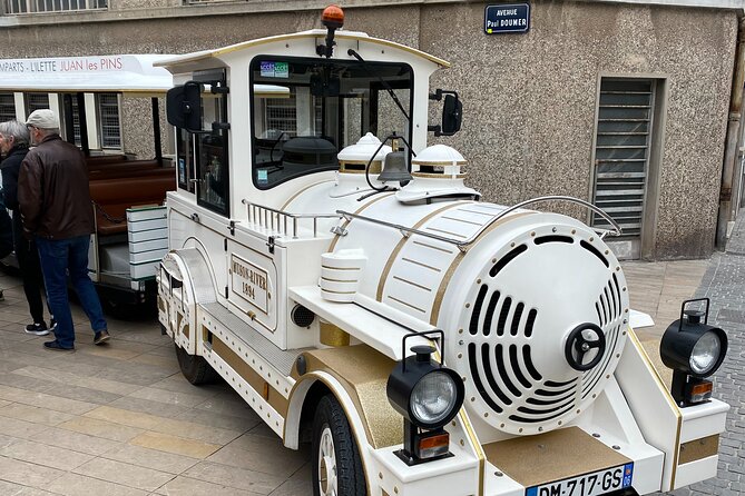 The Little Train of Antibes Juan-les-Pins - What the two stops really mean