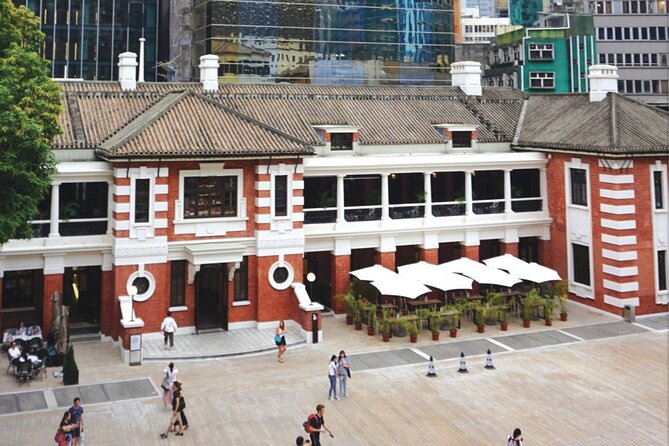 Top-Rated Hong Kong Tour: Peak Tram, Dim Sum & Cultural Sights - What the six-hour route feels like