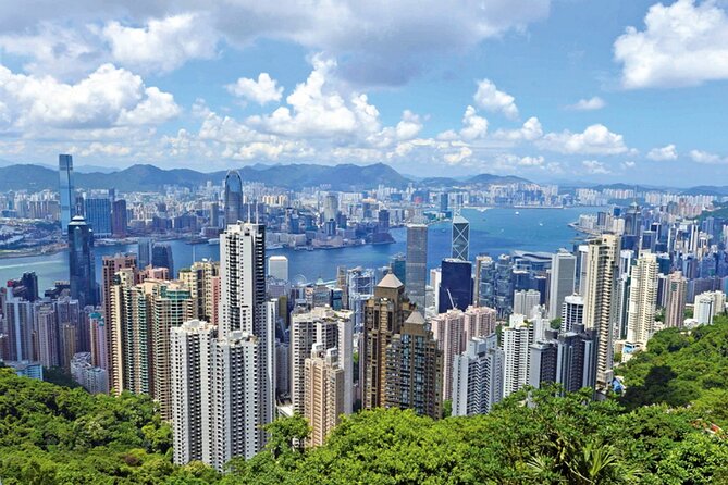 Top-Rated Hong Kong Tour: Peak Tram, Dim Sum & Cultural Sights - The Tsim Sha Tsui shopping stop