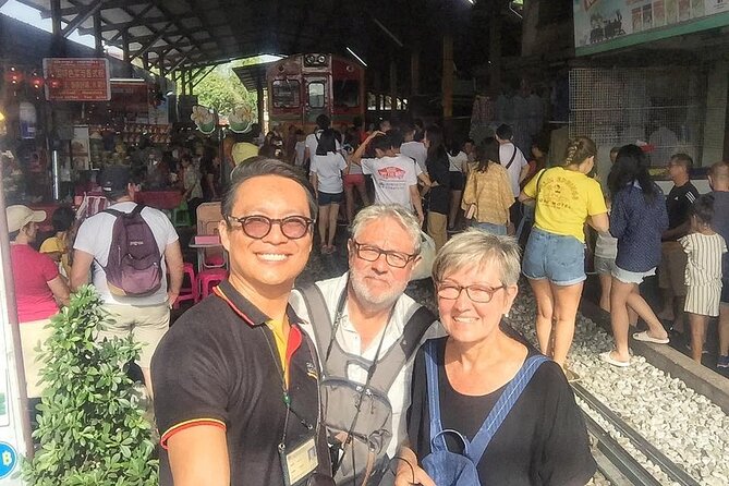 Train & Floating Market Food Adventure + Scenic train ride - The optional coconut farm stop