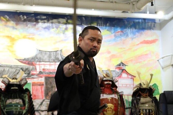Train Katana with Real Dojo Students in Kyoto - Putting on dōgi, obi, and hakama