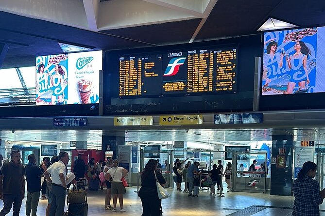 Transfers Airport, port, train, hotel in Naples - Key points at a glance