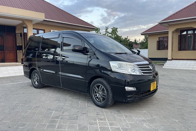 Transport Dar es Salaam Airport Port, Ferry or Train to Hotel - A driver who knows Dar es Salaam