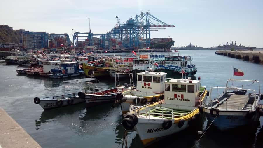 Valparaiso: Street Art, Funiculars and Port City Tour - The Piano Staircase and two historic churches