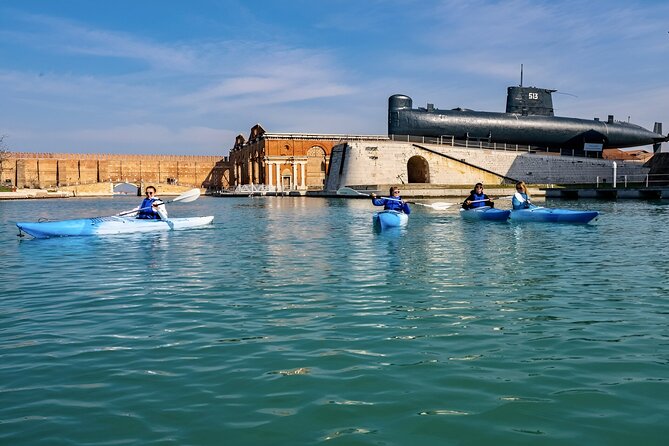 Venice Beginner's Kayak Tour: train & visit the Medieval Arsenal - Why kayaking gives you a different Venice