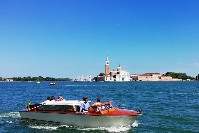 Venice from Rome: Private Day Trip by train with Islands Tour - Murano, where glass is made by hand