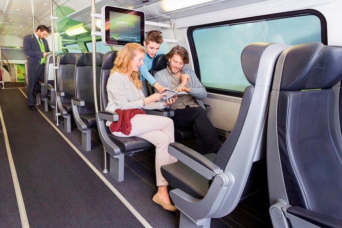 Vienna City Airport Train - CAT - What the double-decker train is like