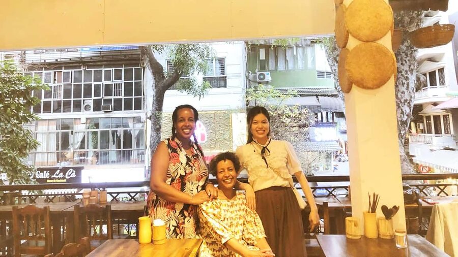 Vietnam Tea Tasting - Giang Egg Coffee & Train Street Visit - Four basic steps, followed by your turn