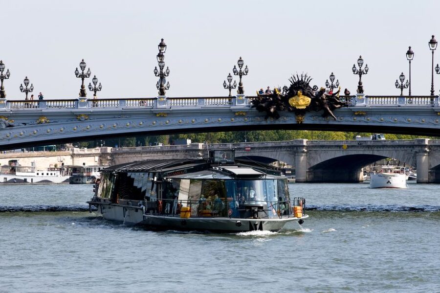 Welcome to Paris Day Trip from London via Train - Returning to London in the evening