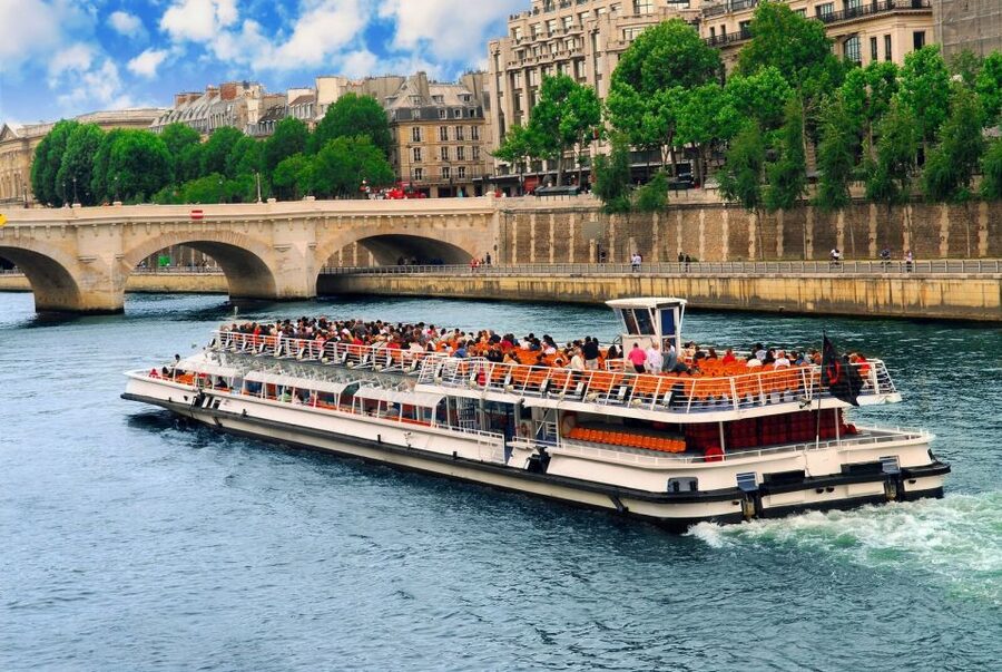 Welcome to Paris Day Trip from London via Train - What the guide adds to the experience