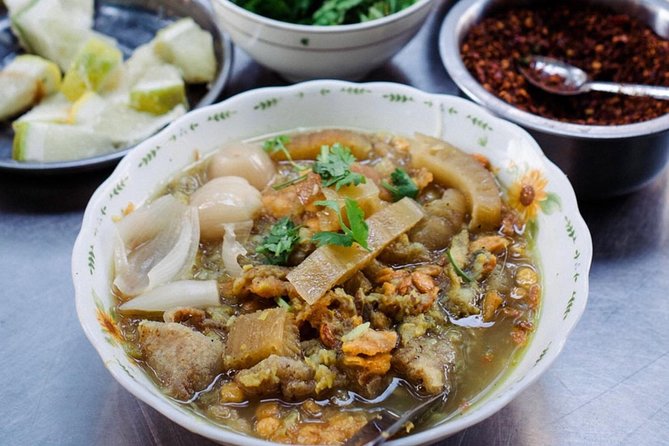 Yangon morning food tour with train ride - Kyi Myindaing and its banana wholesale market