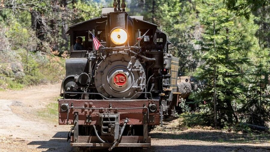 Yosemite Mountain Sugar Pine Railroad Ride with Narration - Choosing your car and preparing for the weather