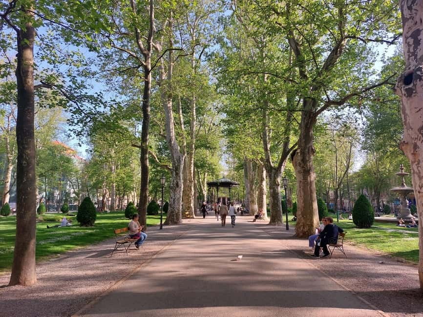 Zagreb: Group walking tour of Zagreb (funicular included) - From Zrinjevac Park to Zagreb’s old town
