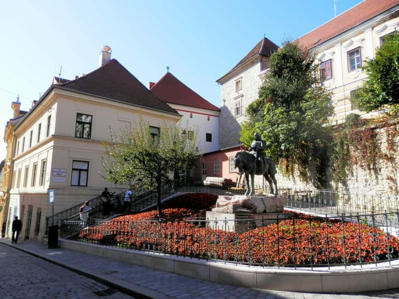 Zagreb: Group walking tour of Zagreb (funicular included) - Ćirilometodska Street and the stories behind the buildings
