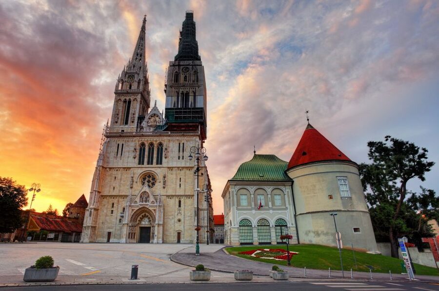 Zagreb: Private Walking Tour with Funicular Ride & Transfers - Reading Zagreb through Dolac Market