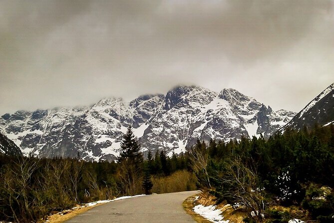 Zakopane & Gubalowka Funicular - Private Winter Tour from Krakow - Chocholow and the wooden highlander style