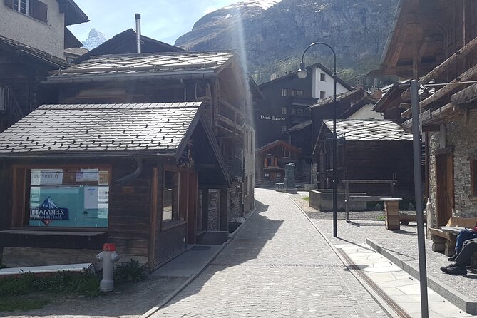 Zermatt 2-Hour Small Group Village Walk - Along the Vispa river and back to Bahnhofplatz