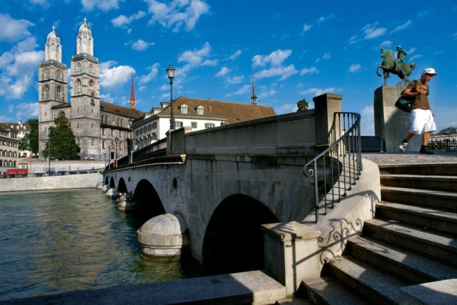 Zurich: Audio Guided City Tour and Train to “Top of Zurich” - Bahnhofstrasse and the banking center